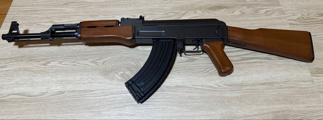 東京マルイAK-47 スタンダード電動ガン(18歳以上)