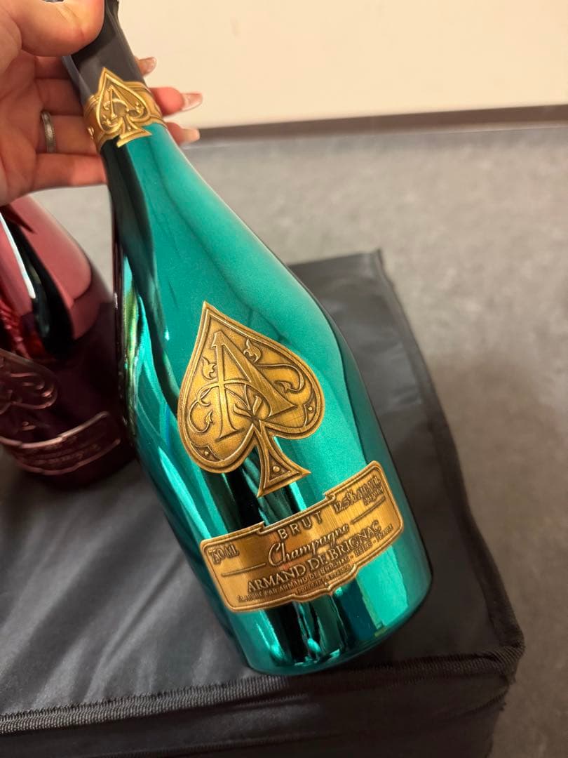 新品未開封 アルマンド4色セット