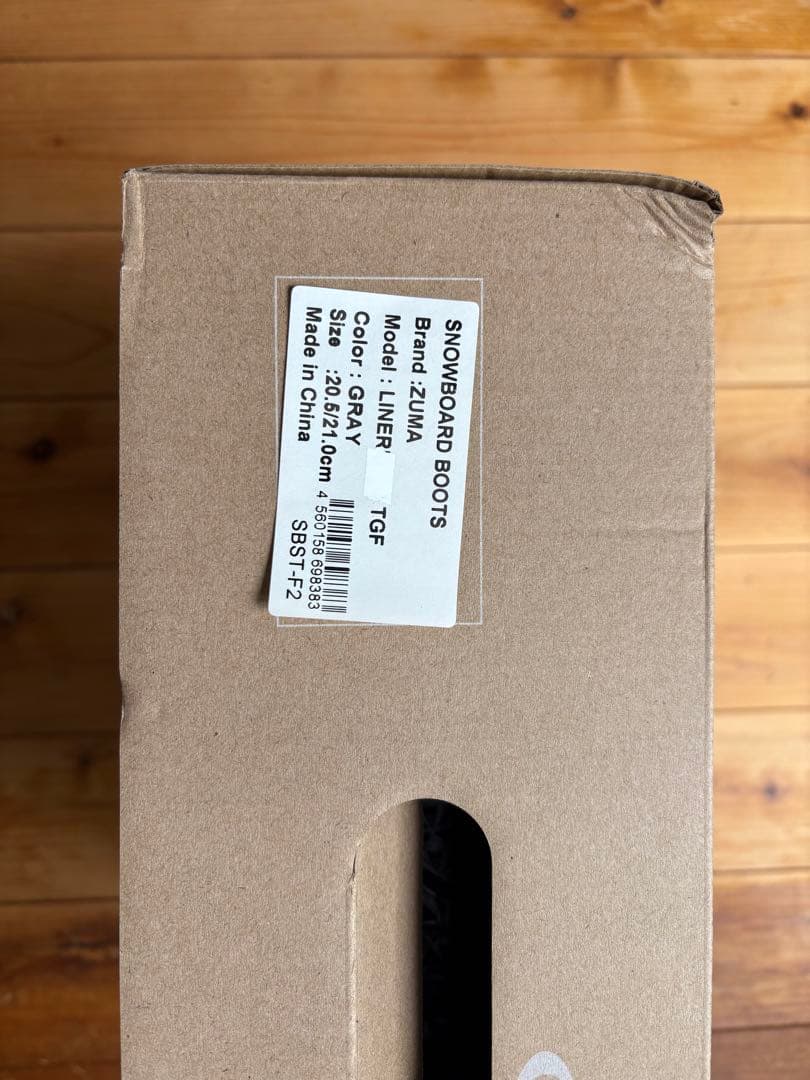 新品未使用ZUMA20.5〜21cmスノーボードブーツ