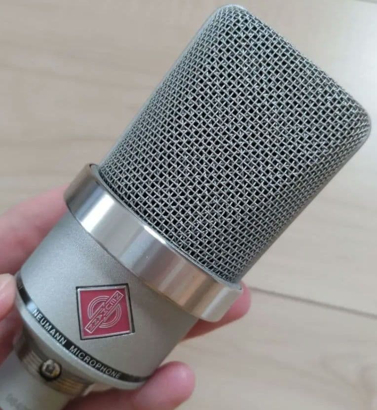 ノイマン Neumann TLM 102 コンデンサーマイク