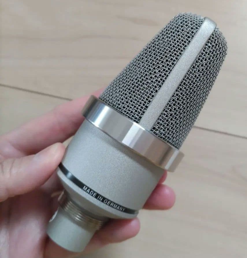 ノイマン Neumann TLM 102 コンデンサーマイク
