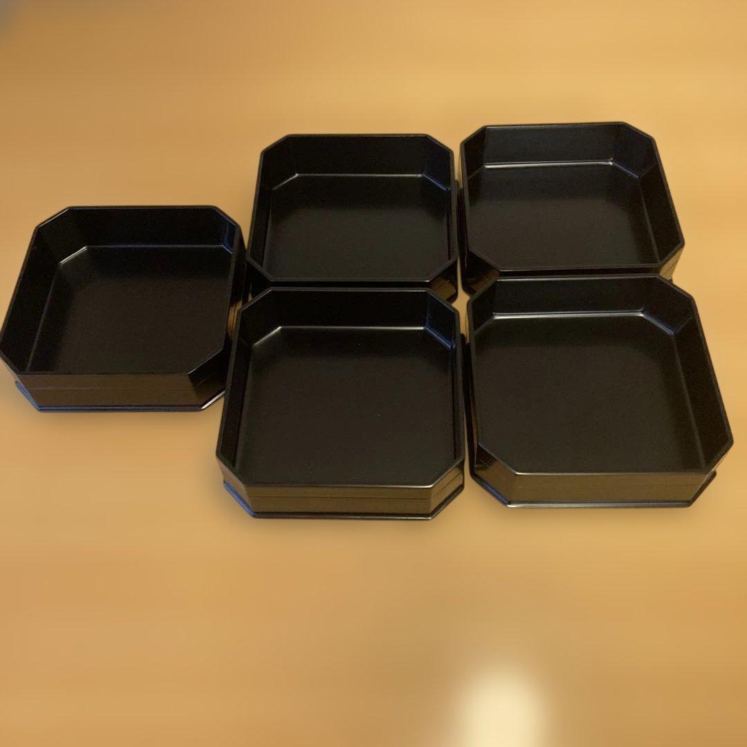 ほぼ未使用 懐石道具 木製黒真塗 5段縁高重 紙箱