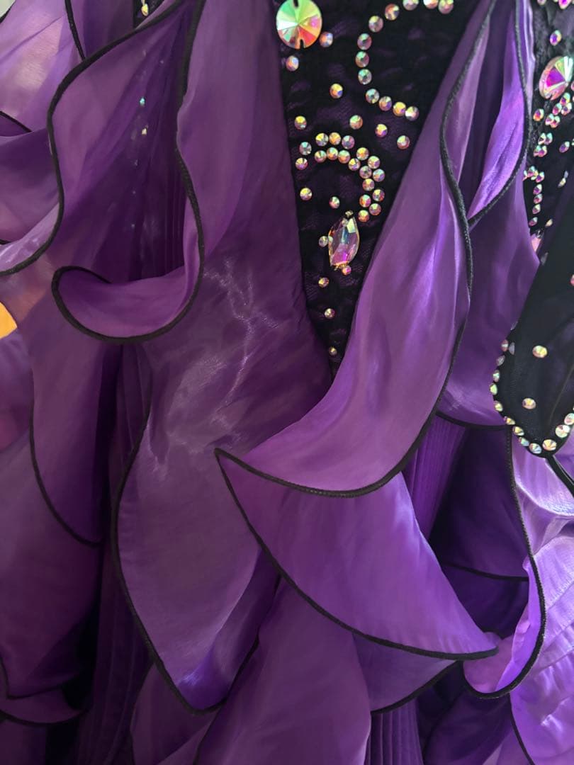 紫の社交ダンスドレス