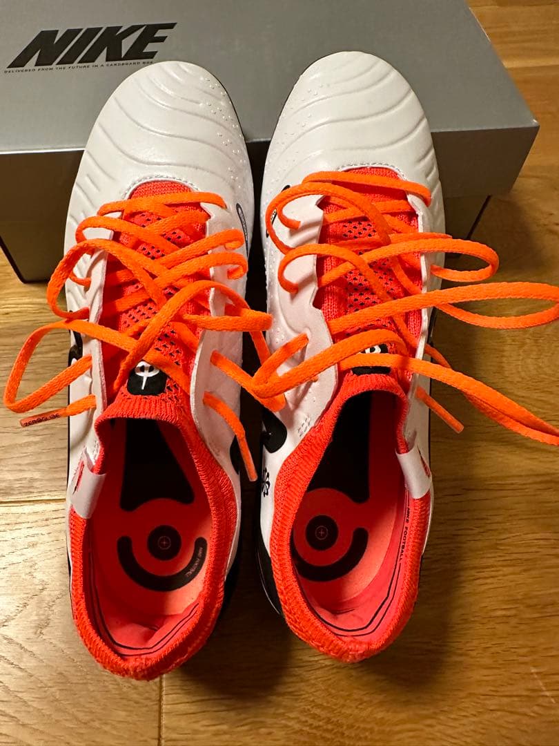 新品未使用　NIKEティエンポレジェンド10エリート　FG 24.0cm