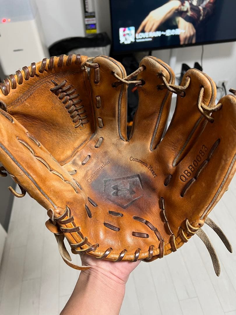 Under Armour 硬式グローブ ブラウン