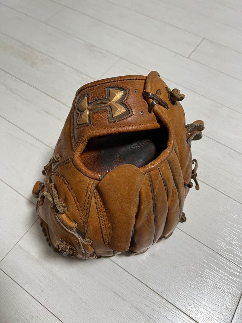 Under Armour 硬式グローブ ブラウン