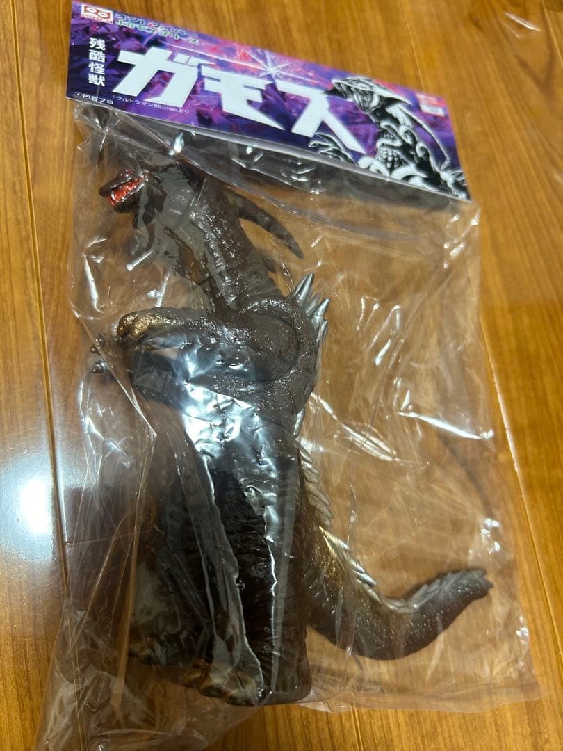 ワンフェス　新色　オクトサイバー 残酷怪獣 ガモス ソフビ　ウルトラマン80