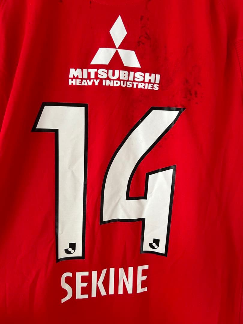 ☆送料無料☆NIKE(ナイキ)浦和レッズ2022年ホームユニフォーム☆関根貴大☆