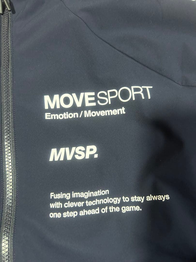 デサント　ムーブスポーツ　ナイロンジャケットとパンツのセットアップ　Lサイズ
