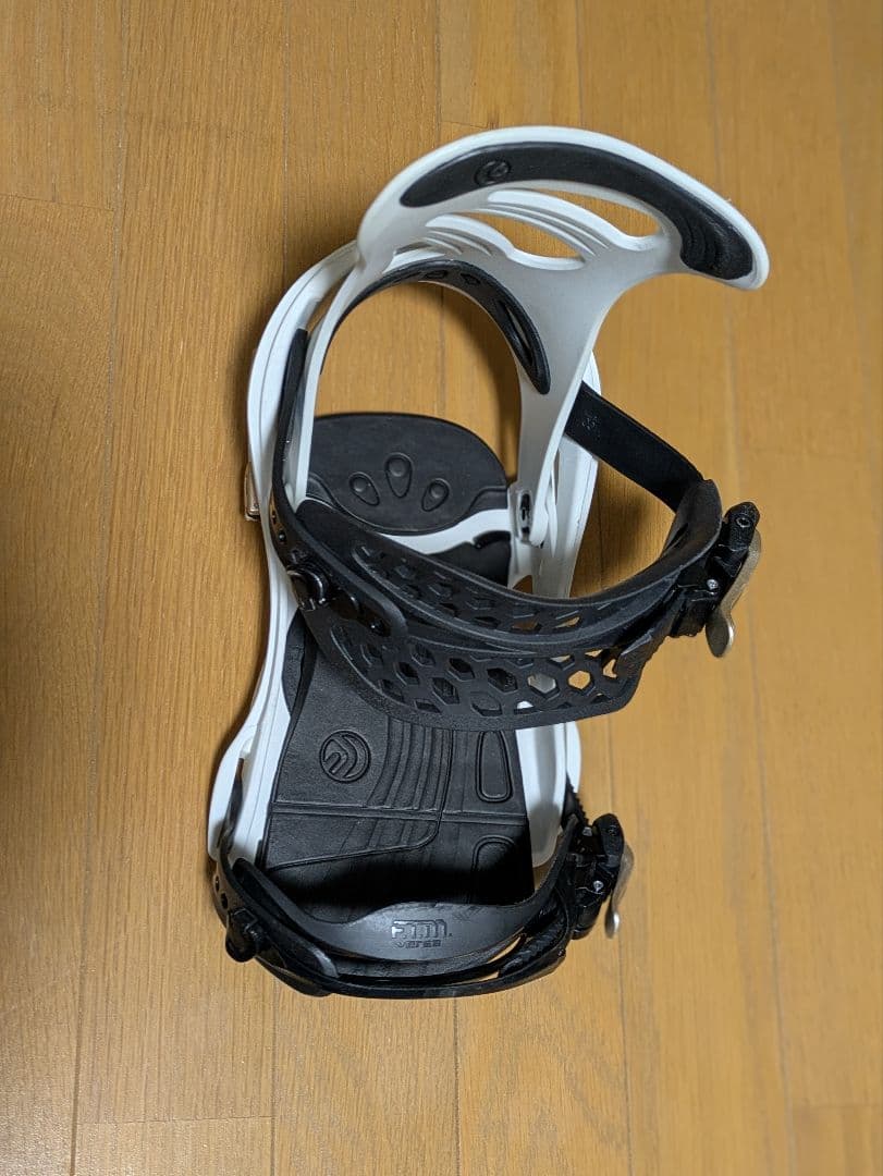 FLUX DSL ビンディング Mサイズ（ホワイト）