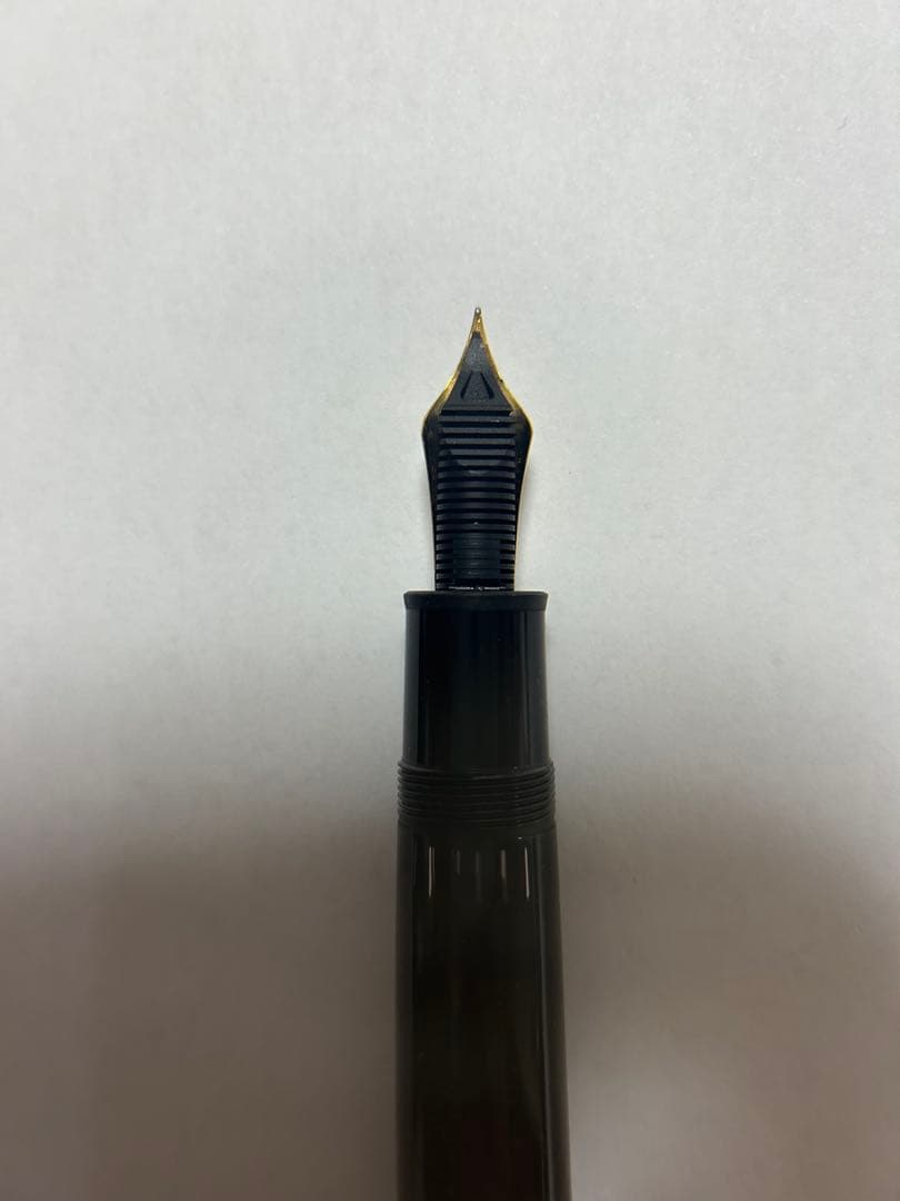 モンブラン 万年筆 黒 金ペン先 4810 18K 専用ケース付き　No.149