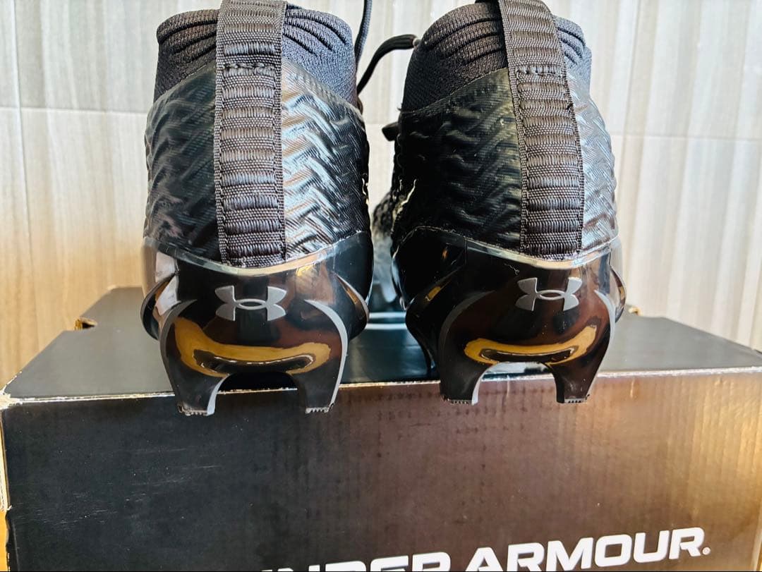 ⭐︎希少未使用⭐︎UNDER ARMOUR SPOTLIGHT PRO 2025 黒