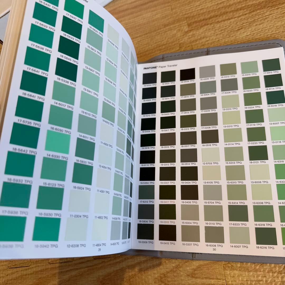 【ほぼ新品】PANTONE 色見本 FHIP610A