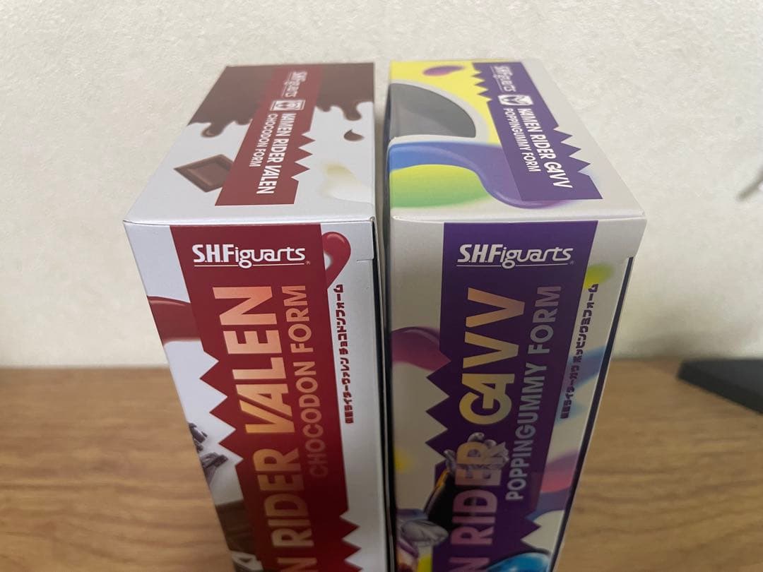 s.h.figuarts 仮面ライダーヴァレン&仮面ライダーガヴ　フィギュアーツ