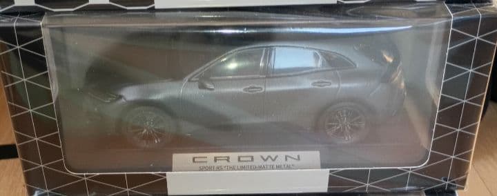 1/30 CROWN sports マットメタル ミニカー 96台限定