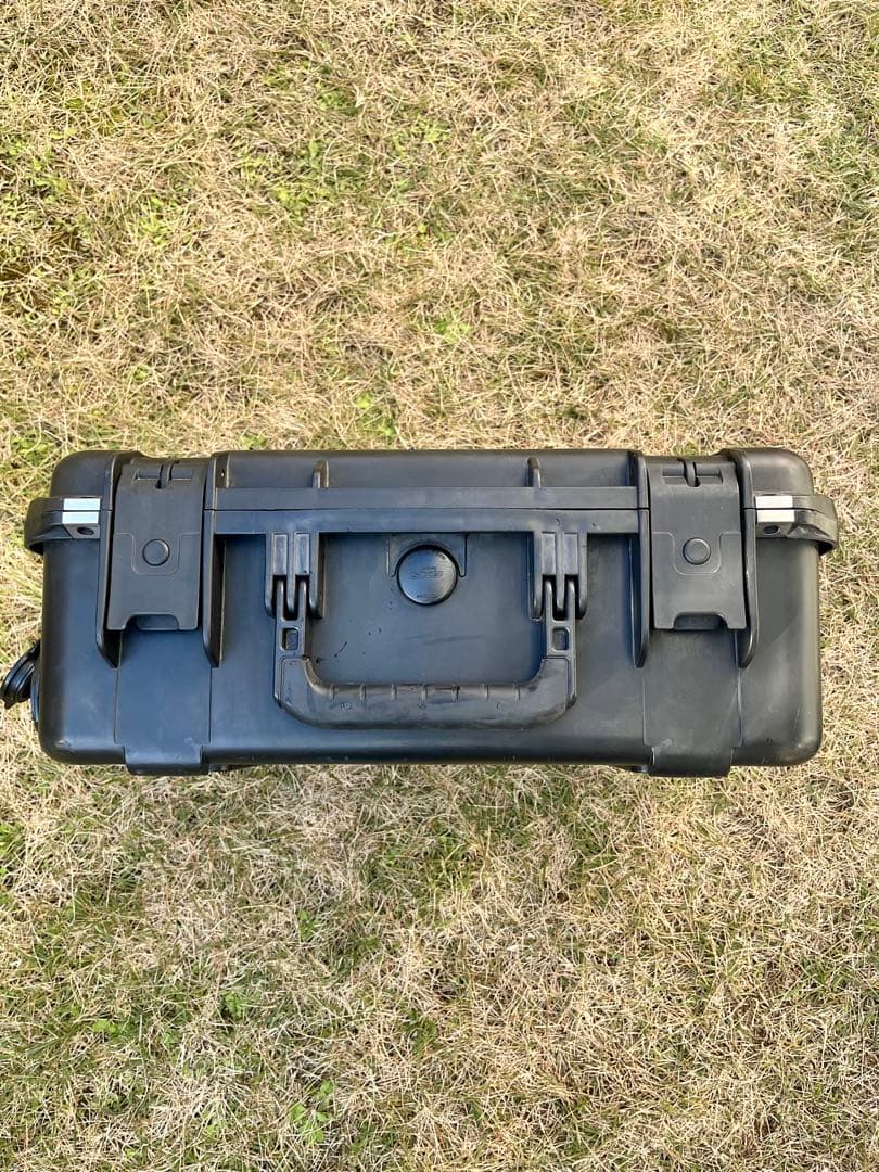 米軍放出品 ハードケース 電源コネクタ付き SKB ハードプロテクターケース