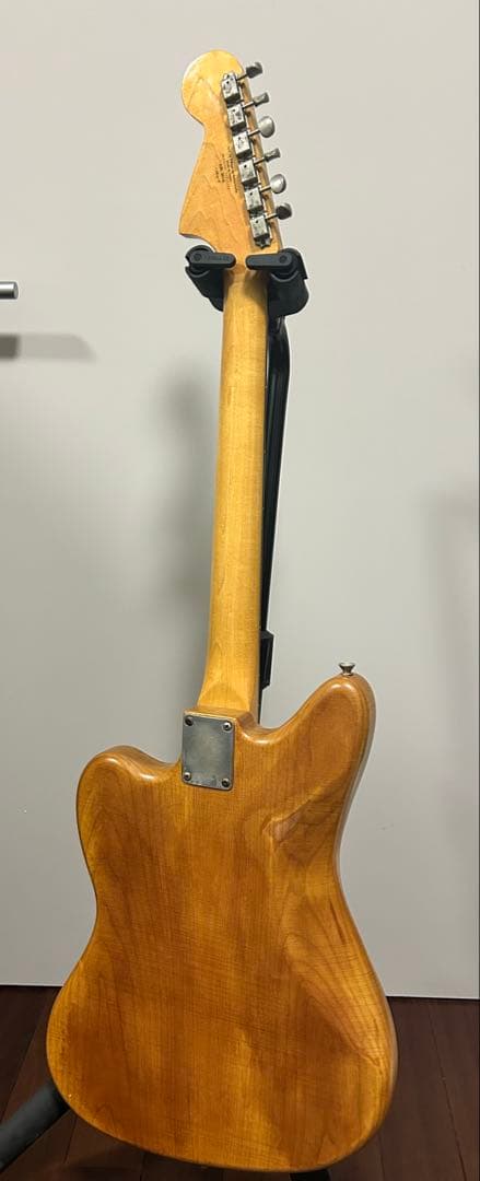 Village-upハンドメイドギター　Jaguar タイプ