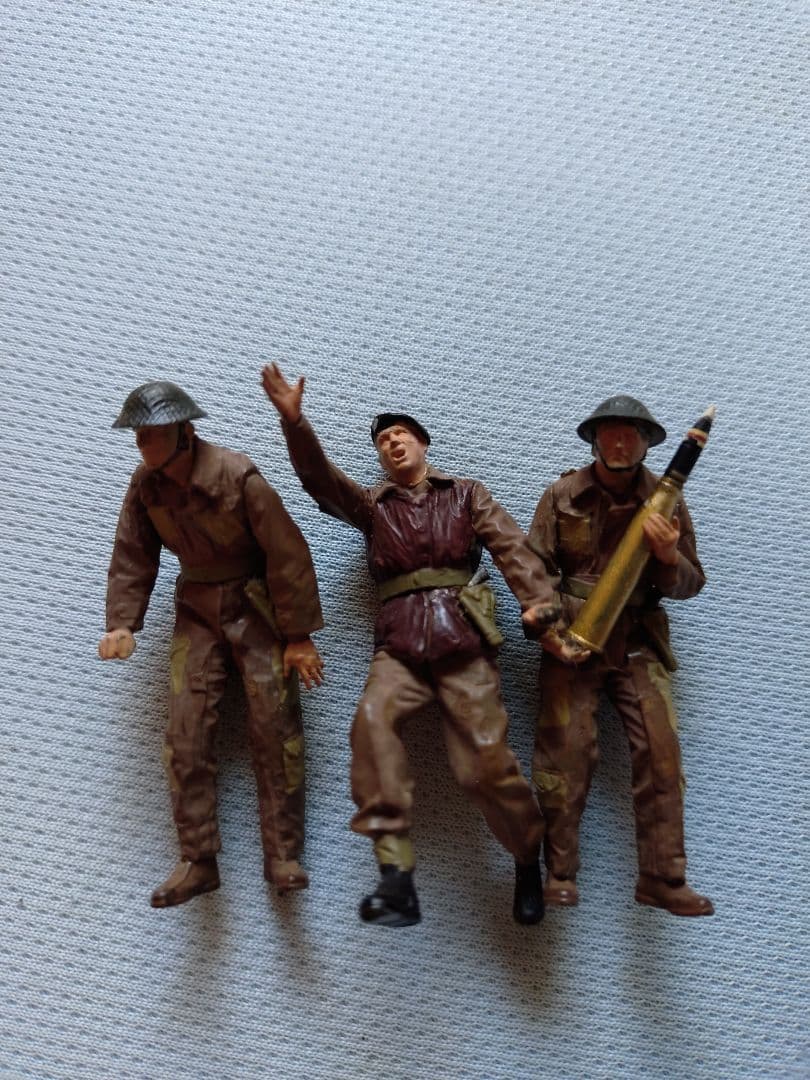 新春セール！ジオラマフランス戦線での英軍車両とバイクフィギュアセット バイシクル