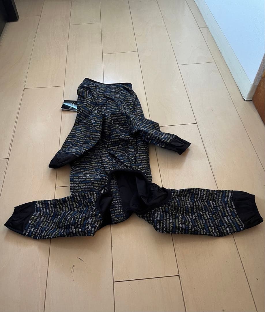 新品　タグ付き　ラティア　大型犬用　 ウィンドブレーカー　レインコート