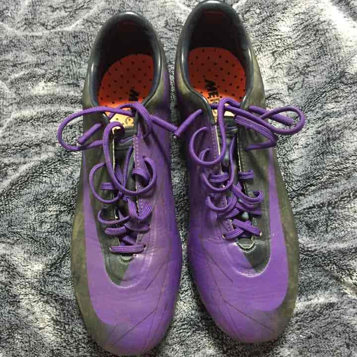 サッカースパイクヴェイパー取り替え式モレリア人工芝モデル本田拓也選手サイン入り