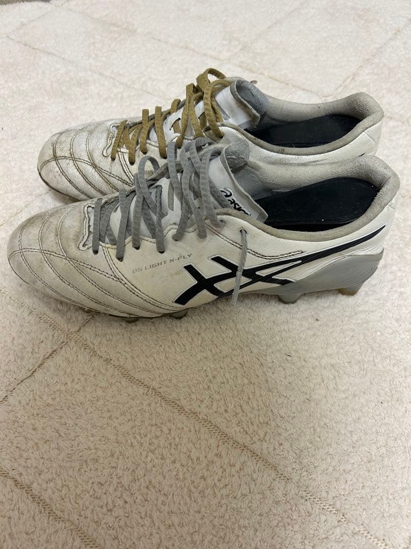 ASICS DS LIGHT X-FLY 6サッカーシューズ ホワイト/ブラック