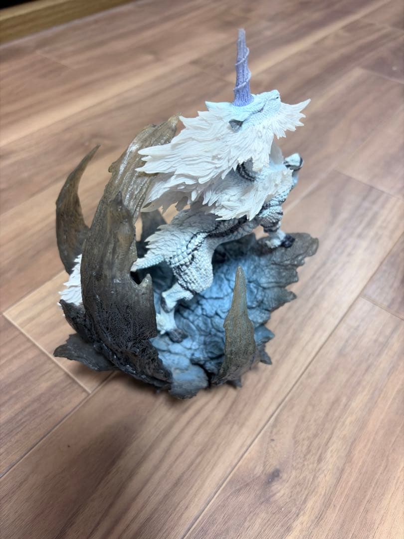 蜜*読様 モンスターハンター　クリエイターズモデル　キリンフィギュア