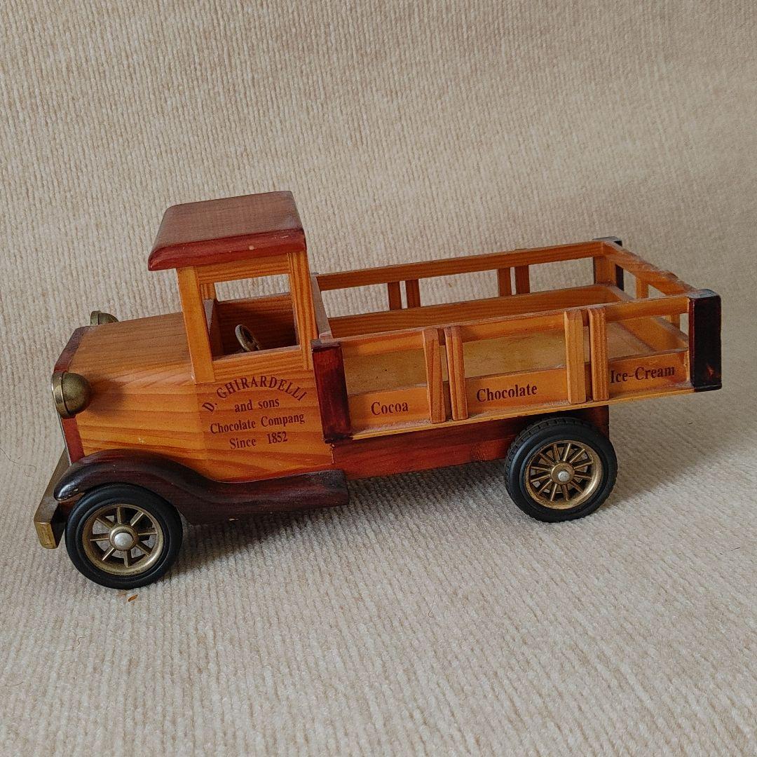 GHIRARDELLI ギラデリ サンフランシスコ　チョコレートトラック　USA