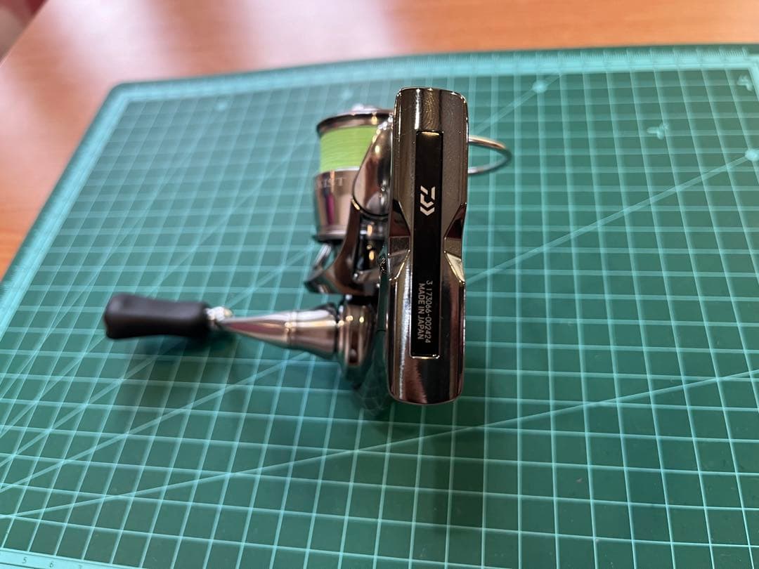 シカクカワ　ダイワ　22EXIST SF2000SS-P