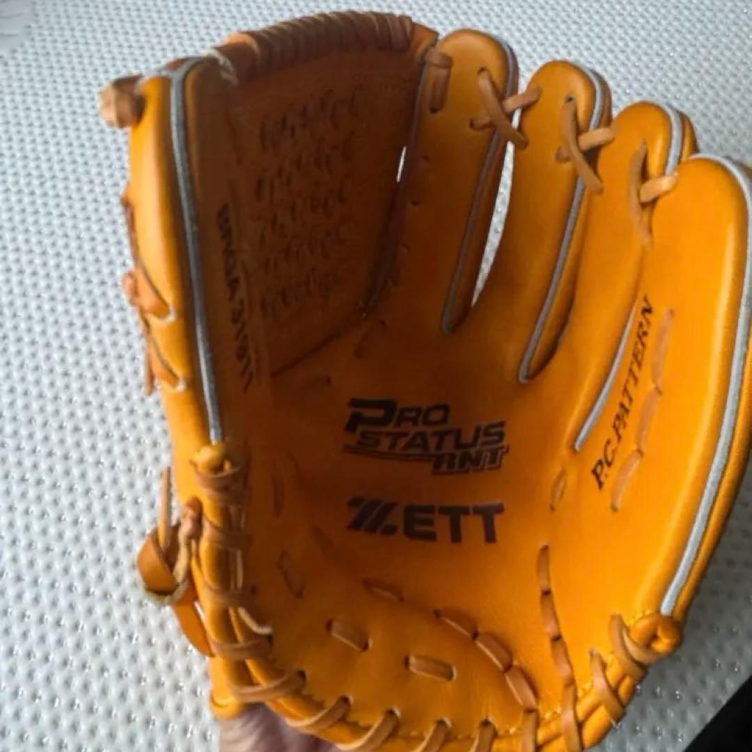 ZETT ゼットプロステイタス　軟式グローブ　ピッチャー