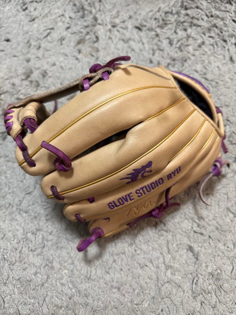 RYU 6周年グローブ