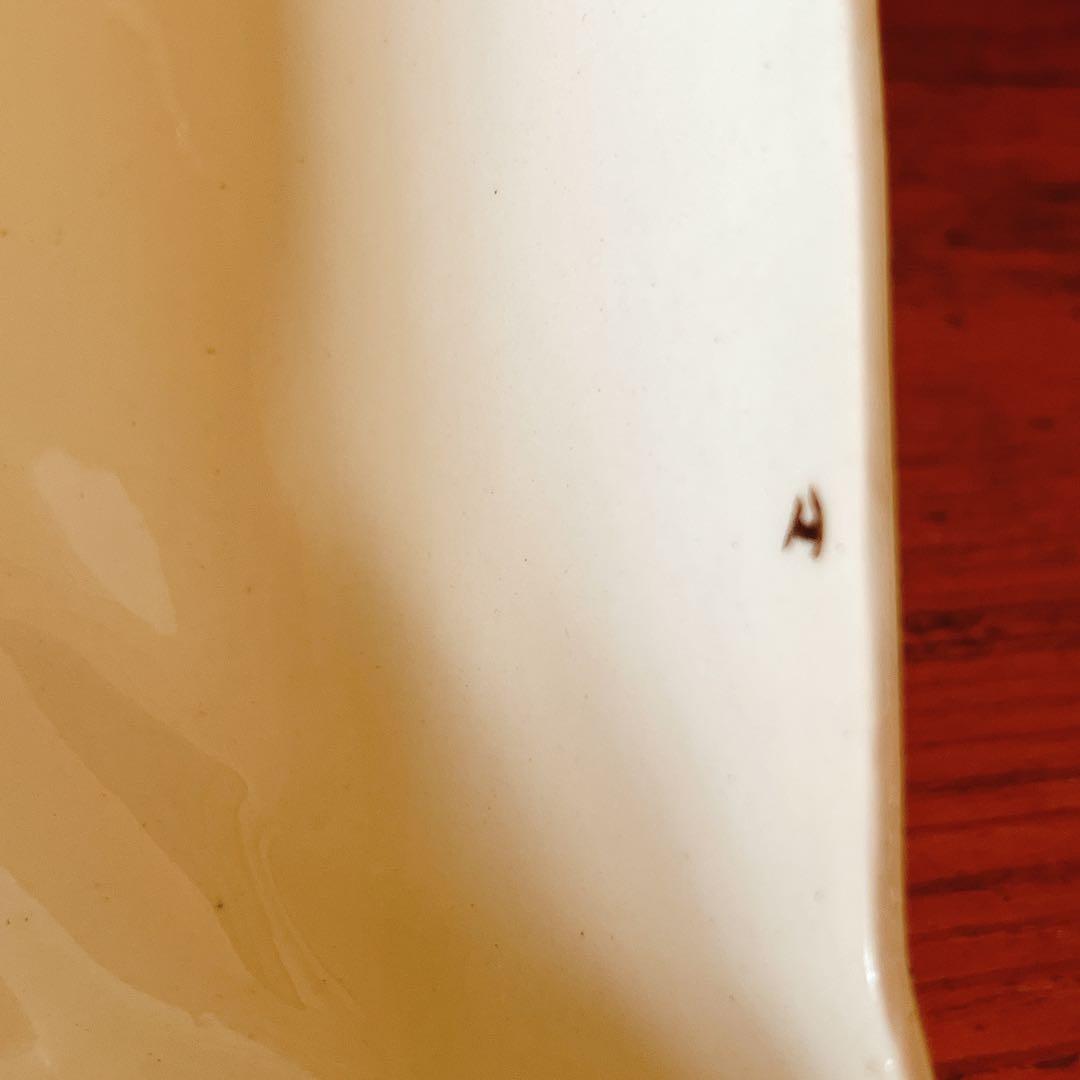 イギリス　可愛いミモザのチーズケース