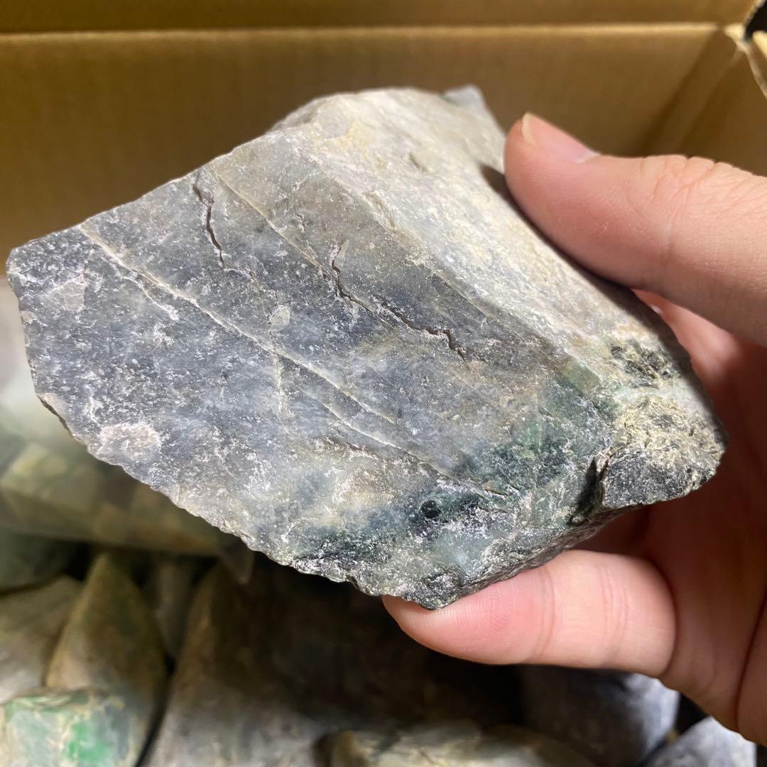 糸魚川翡翠　大量4.5〜kgセット　処分価格