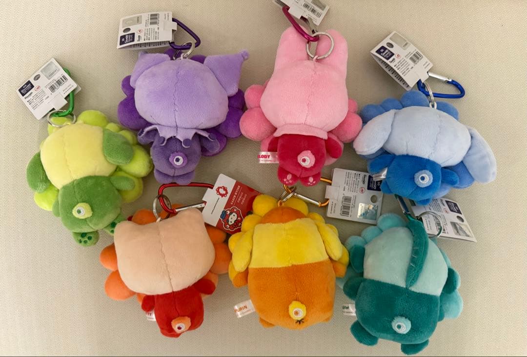 【7種コンプリート】サンリオ ミャクミャク ぬいぐるみ 推しカラー カラビナ☆