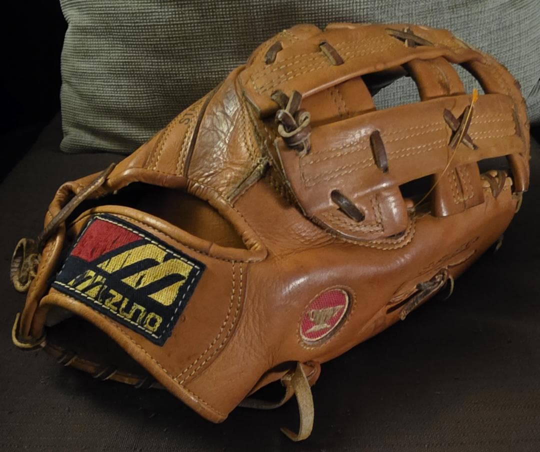 ミズノ ヴィンテージ 赤カップ 硬式右投 ファーストミット World Win