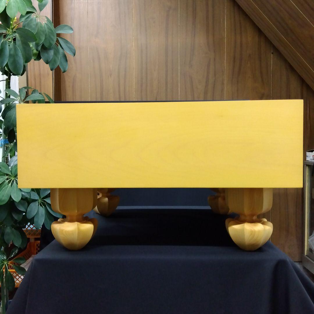 【国産　本榧　4寸碁盤　芯持ち】