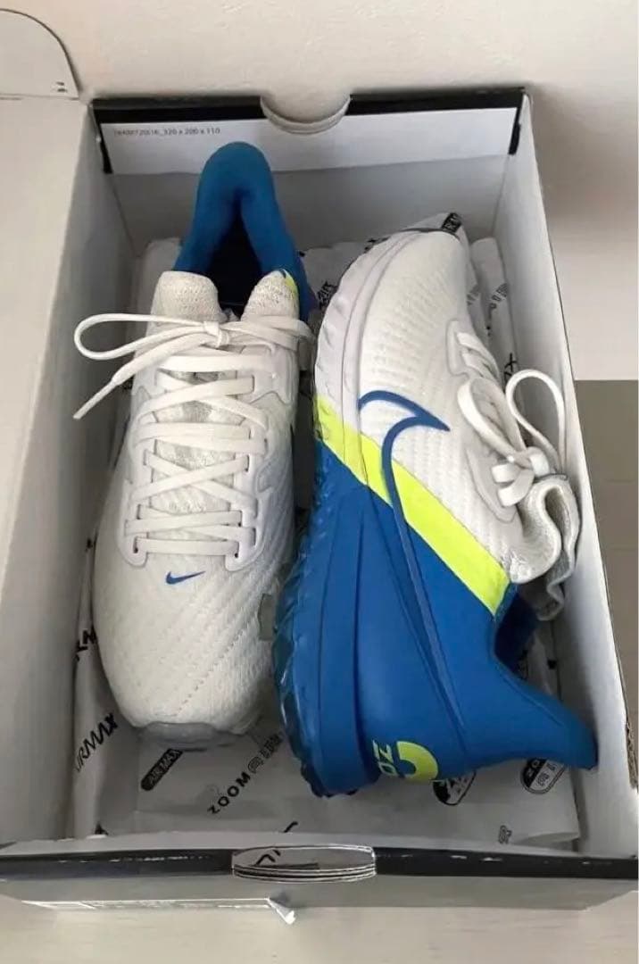 Nike MX-720-818ホワイト/ブルー/イエロー ゴルフシューズ