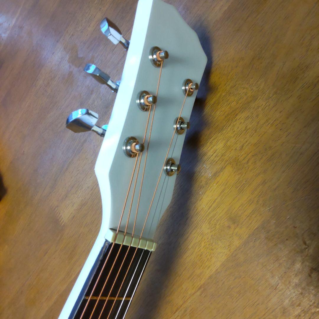 (新品！)ホワイトカッタウェイアコースティックギター