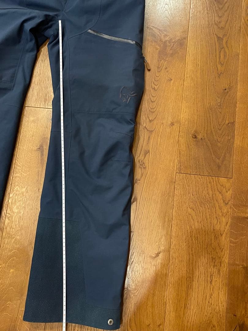 【美品】Norrona Tamok Gore-Tex スキーパンツ 女性用M