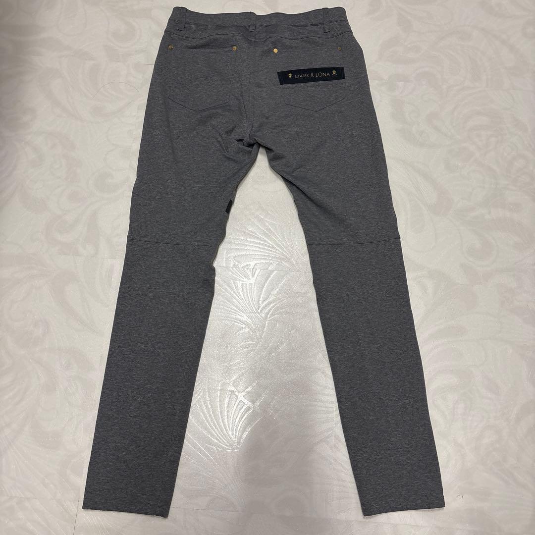 マークアンドロナ　グレーゴルフパンツ