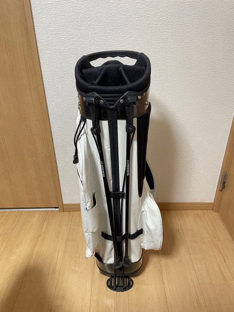 J.LINDEBERG キャディバッグ 白/黒　スタンドバッグ　フード無し