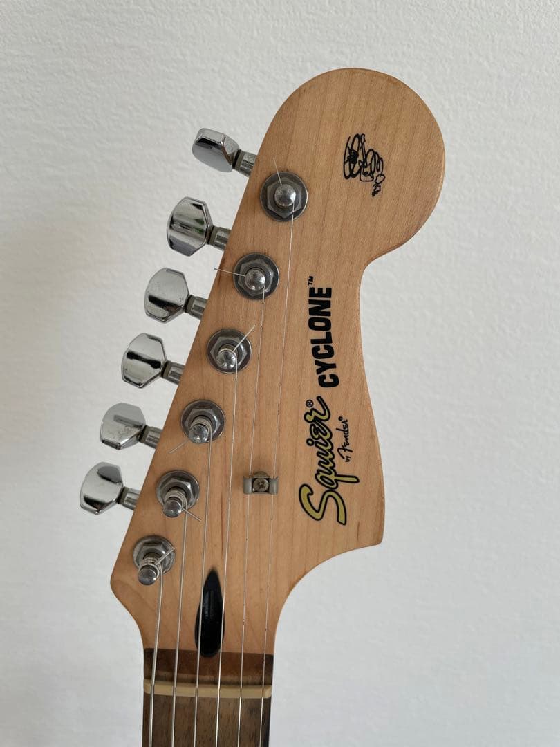 Squier Cyclone スクワイヤーサイクロン Fender