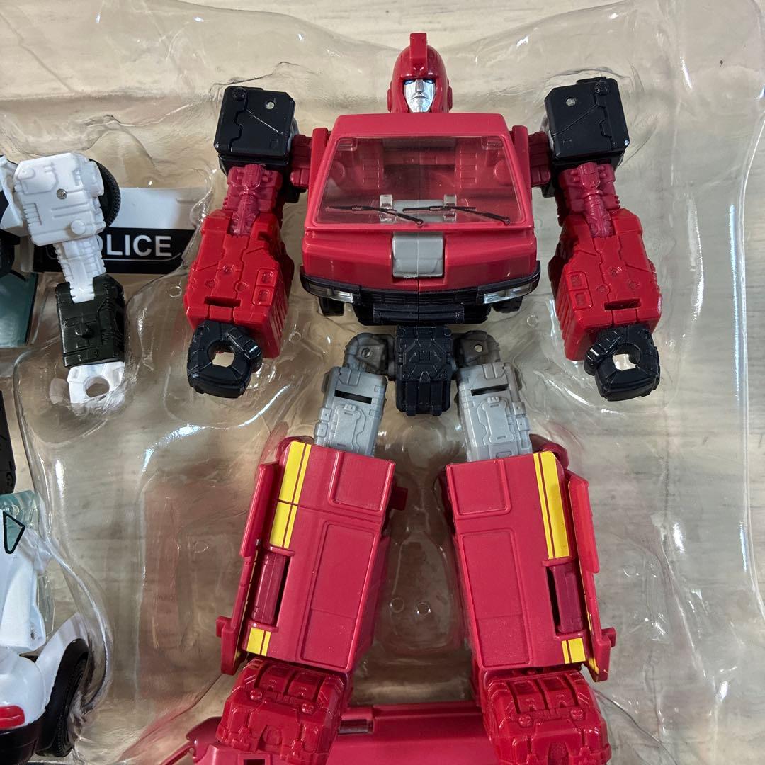 トランスフォーマー アースライズアイアンハイド&プロール　ER EX-18