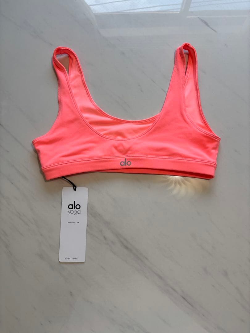 【新品未使用】aloyoga トップス　レギンス　上下セット