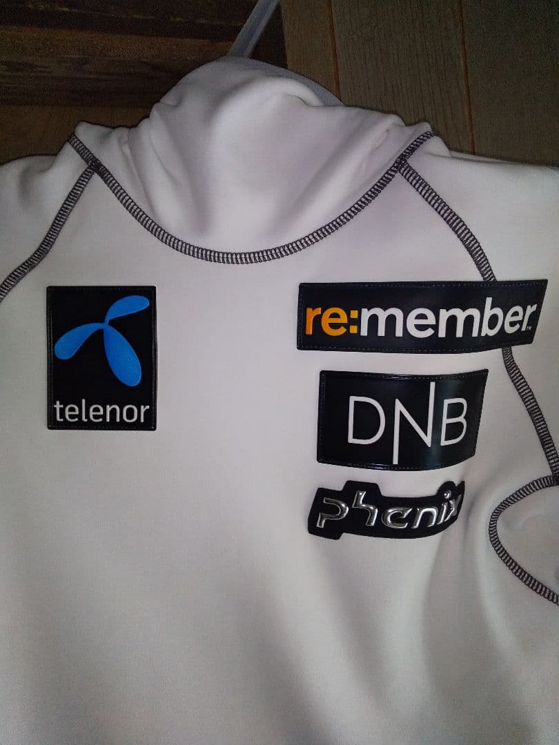 新品タグ付き   PHENIX Norway Teamフード付きフリース S