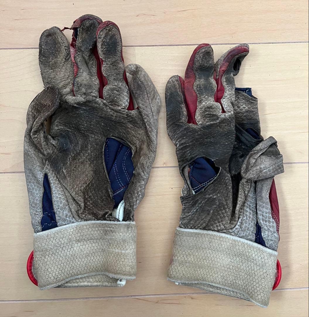 読売ジャイアンツ #8 丸 佳浩 選手 実使用バッティンググローブ