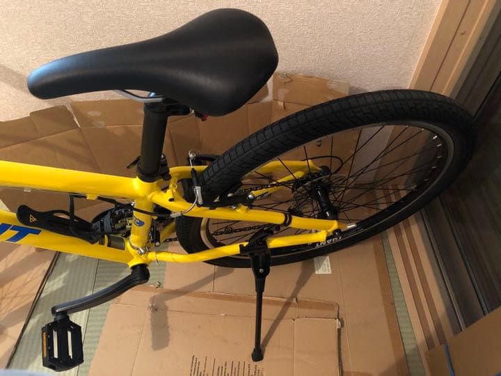 埼玉北部　直接引取り　　美品　ジャイアント