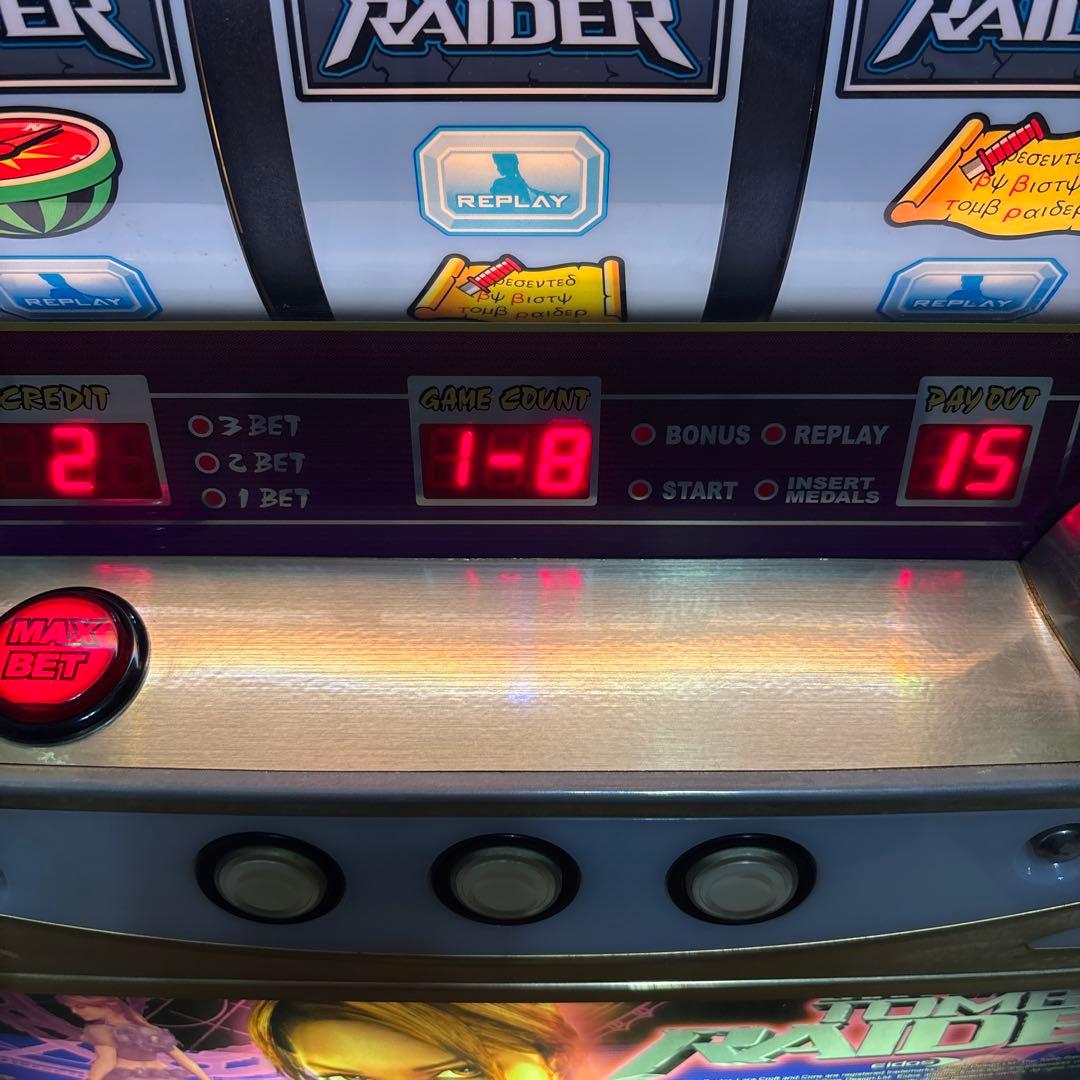 スロット実機　4号機　トゥームレイダー　レアパネル　ララ