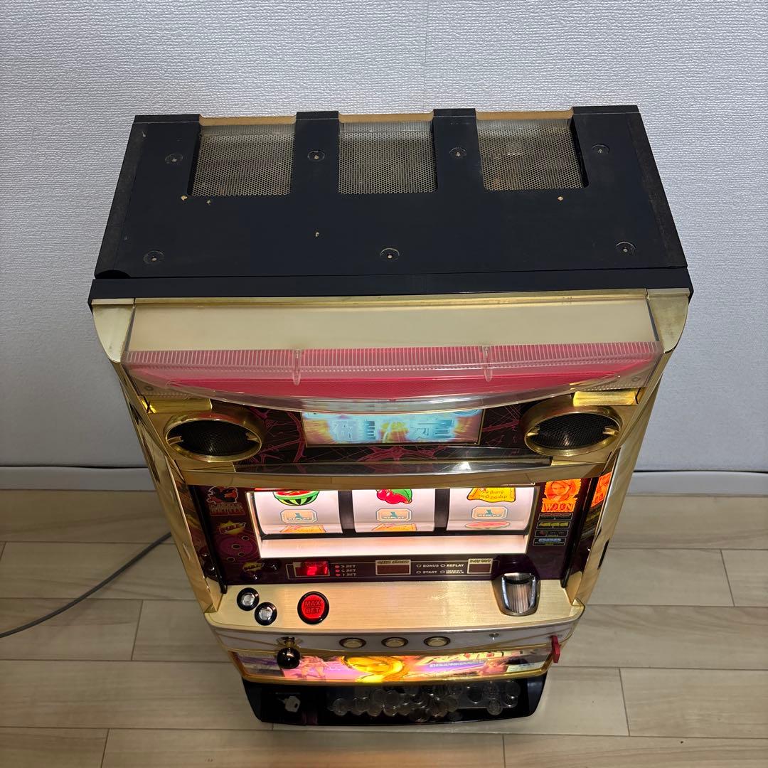 スロット実機　4号機　トゥームレイダー　レアパネル　ララ