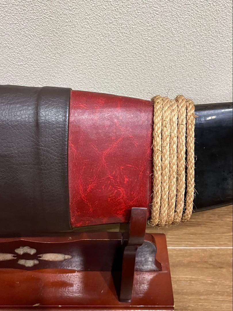 【送料込み】水牛の角　縁起物　骨董品　彫刻品　インテリア　アンティーク　芸術品