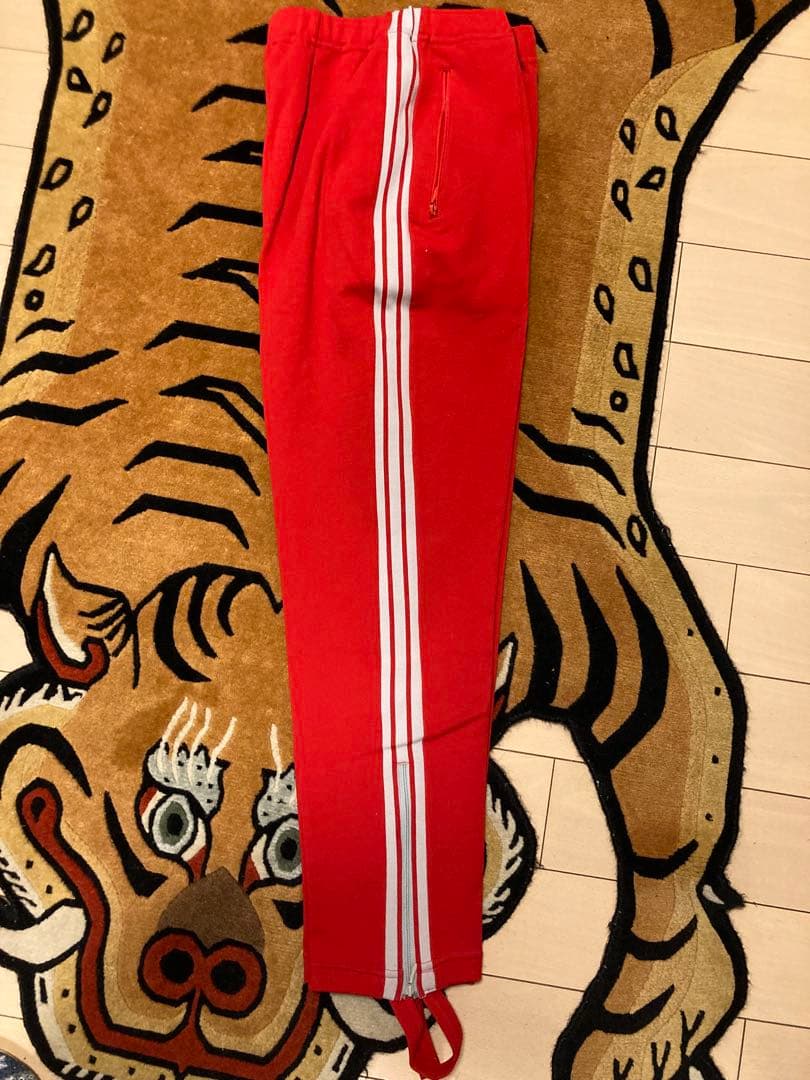 当時物未使用品デサントadidasジャージセットアップ赤✖️ベージュMサイズ